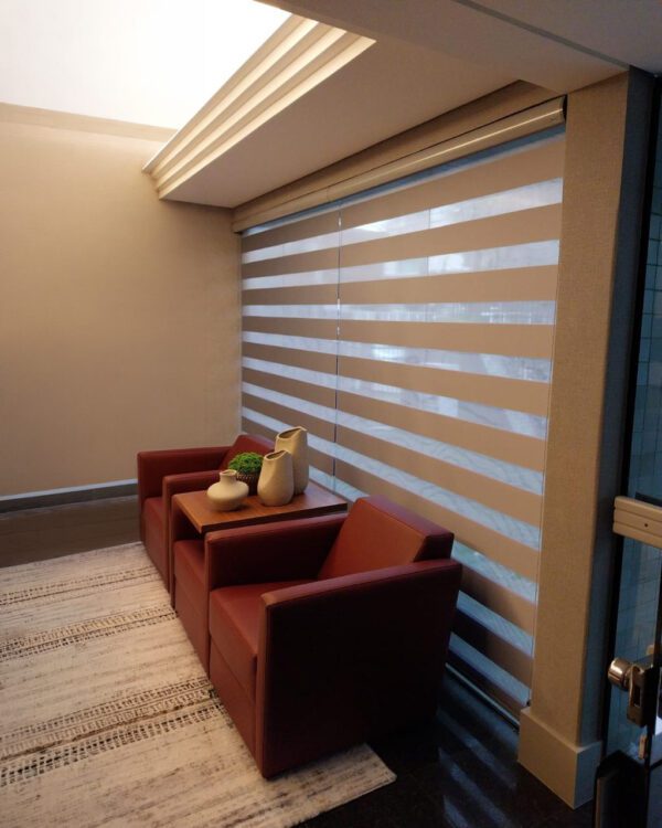 Persiana Double Vision Semi Blackout Prata